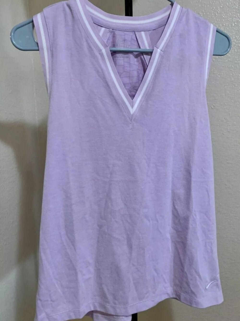 Nike Womens Golf V-Neck Vest Polo Shirt AV3657 543 Size M